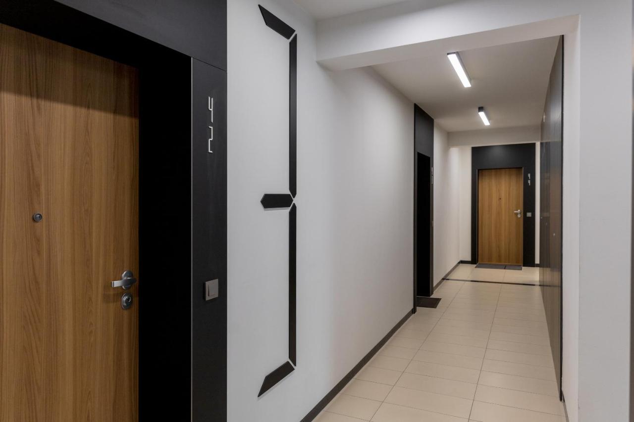 Apartment Rozlogi Sunny Warsaw