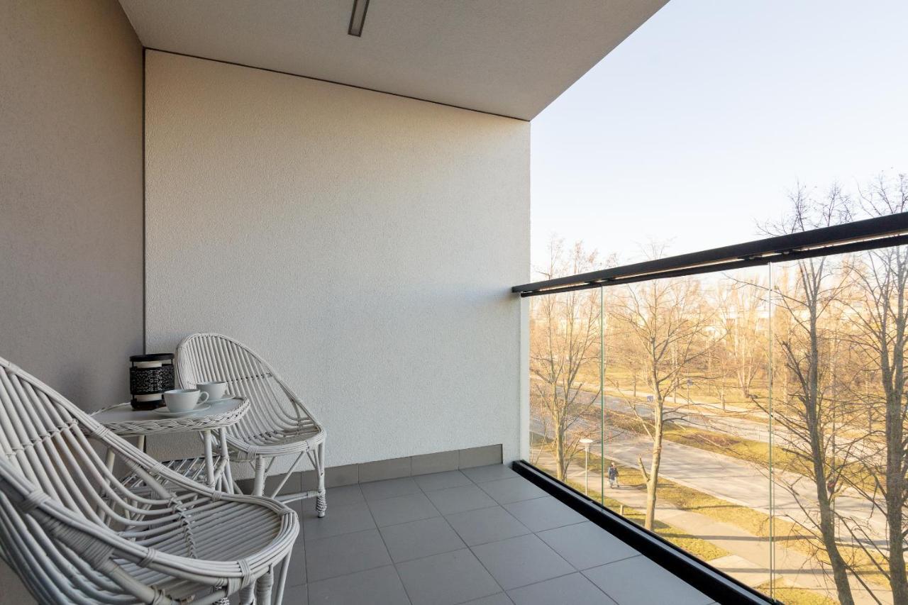 Rozlogi Sunny Apartment